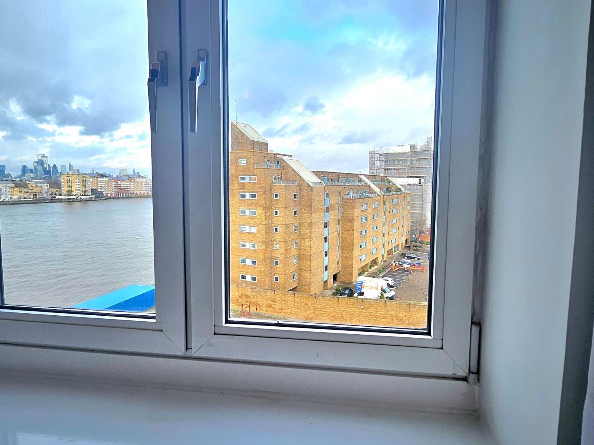 New Refurbished Flat - Canary Wharf Appartement *
